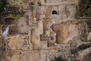 https://www.biblicalarchaeology.org/wp-content/uploads/2012/12/tel-motza-Photograph-Skyview-courtesy-of-the-Israel-Antiquities-Authority.-300x201.jpeg