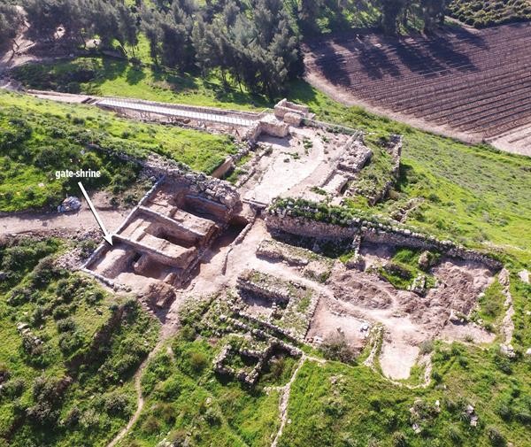 lachish-gate-shrine