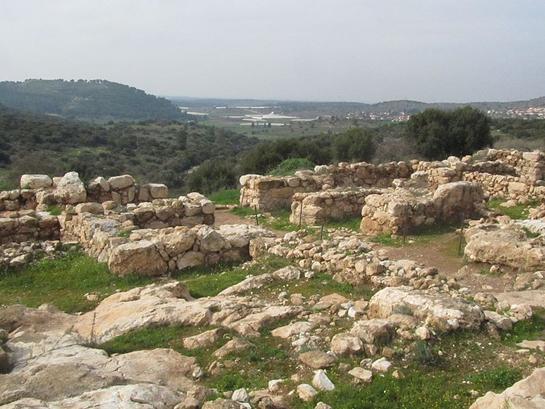 File:PikiWiki Israel 48422 Khirbet Qeiyafa.jpg